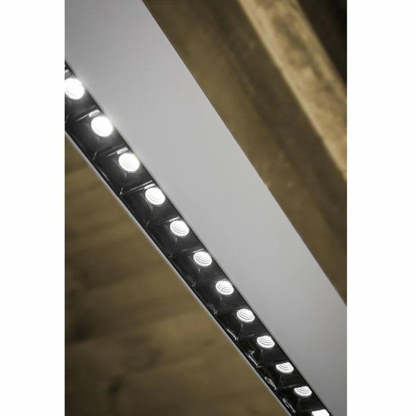 Slika proizvoda: LED LAMPA VISEĆA VILANA 42W 4000K 3780lm IP20 BELA GTV LED LD-VIL42WUDB-NB